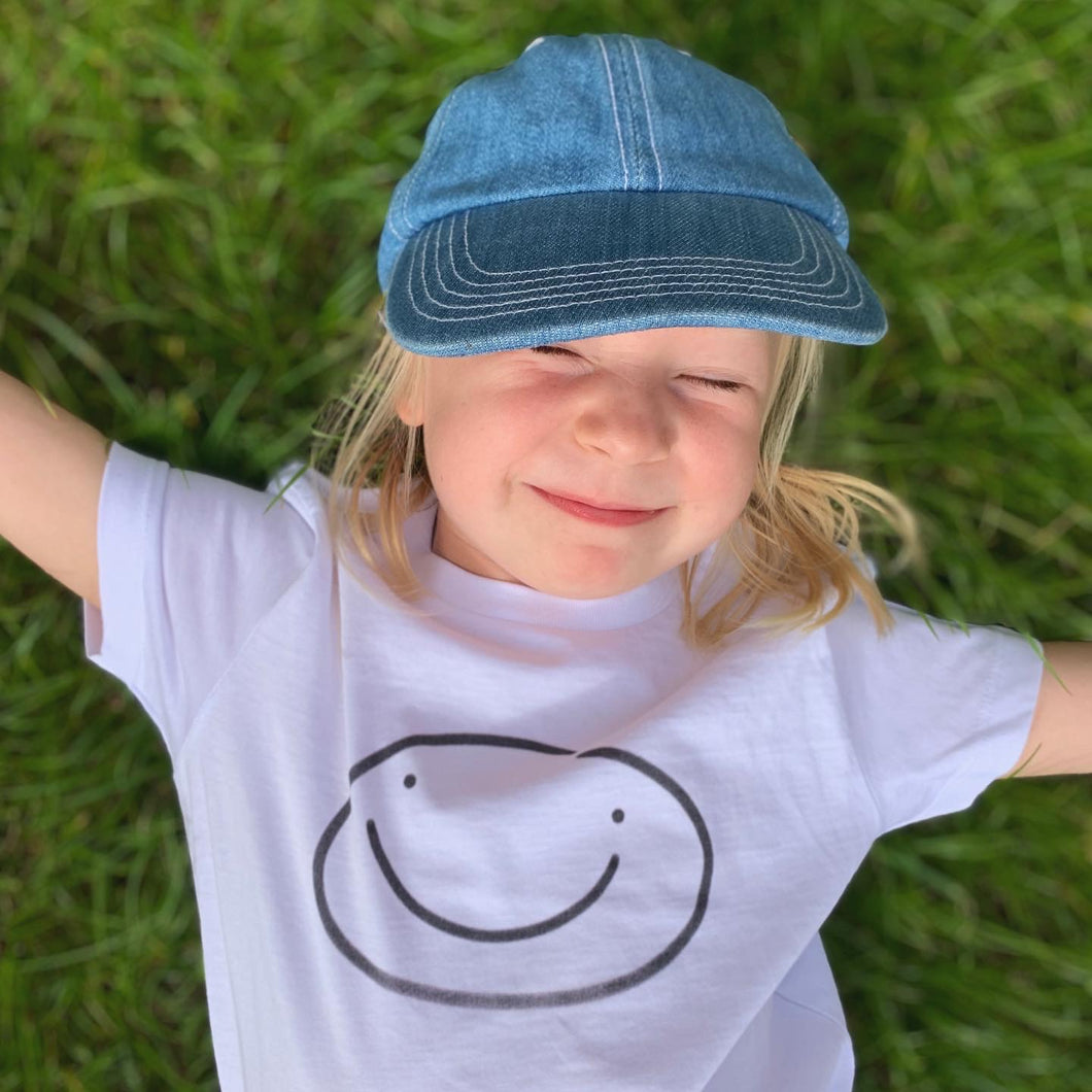 Smiley Tee - Organic white cotton, 3-8 yrs - NEW!
