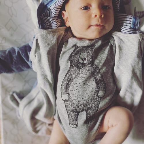 Mr Bear Babygrow/Babyvest * Long sleeved * Super soft, 100% organic cotton - WHITE & GREY -3 sizes available